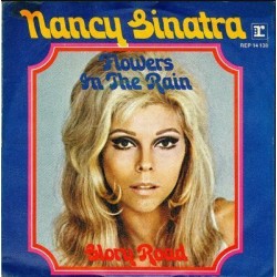 Nancy Sinatra – Flowers In...