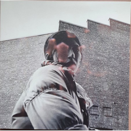 Aldous Harding – Warm Chris |2022	4AD – 4AD0391LP