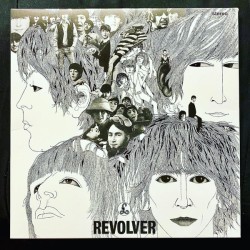 The Beatles – Revolver |1966/2022       Capitol Records – 4559969 +Turntable Mat